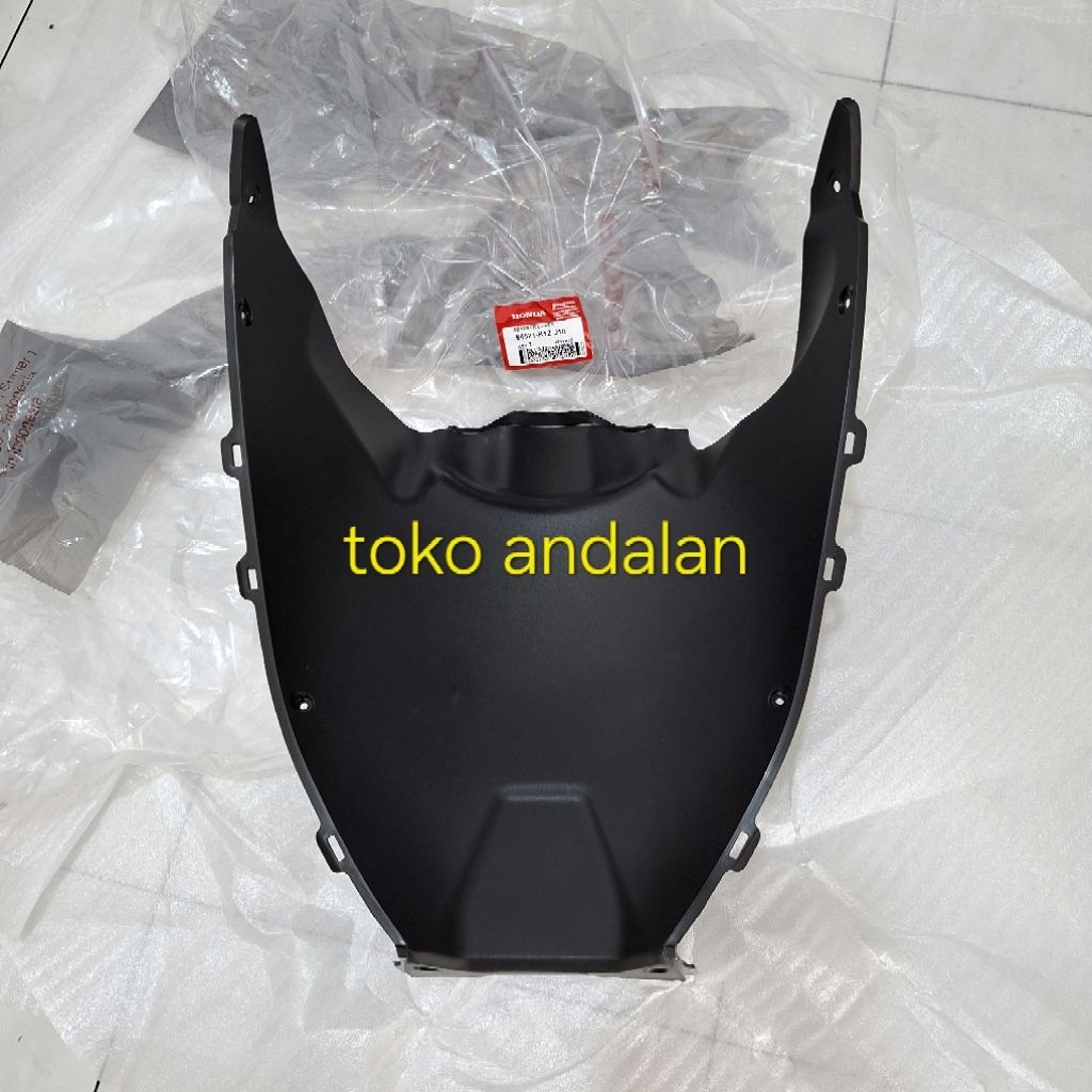 64521-K1Z-J10. cover penahan lumpur / cover paru / cover dek / cover belakang slebor depan Cover Fro