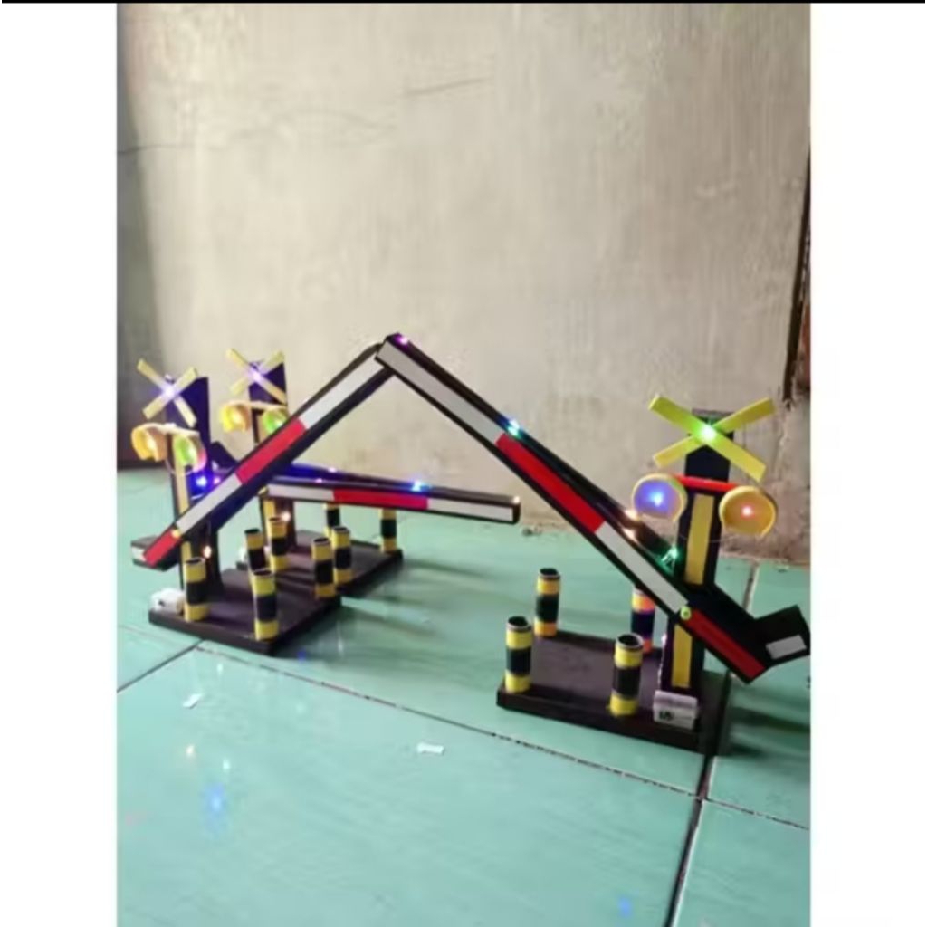 Mainan palang pintu kereta api
