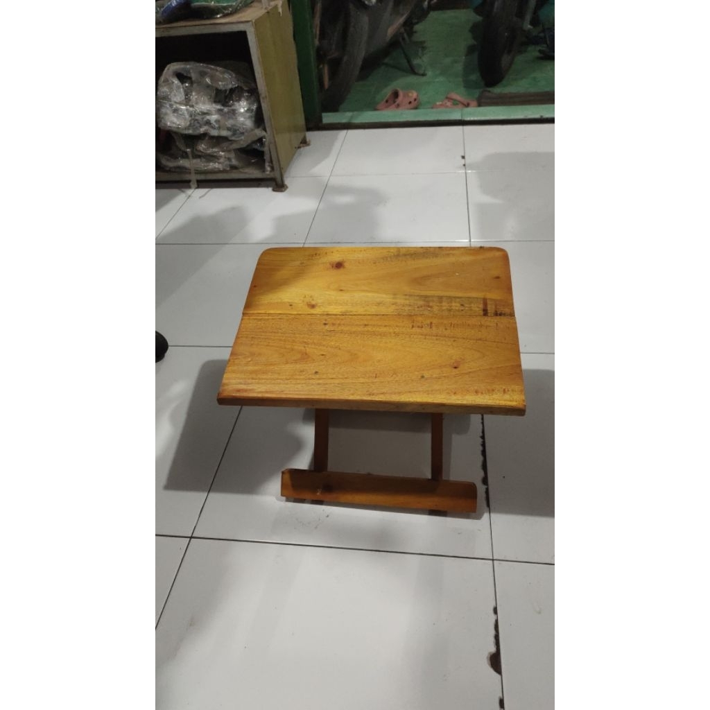 meja portabel, meja belajar.meja kecil kayu. meja lipat