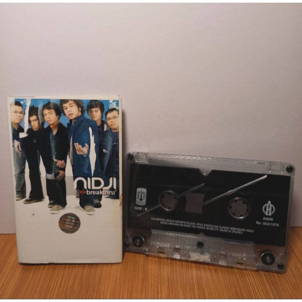 Kaset Nidji - Breakthru