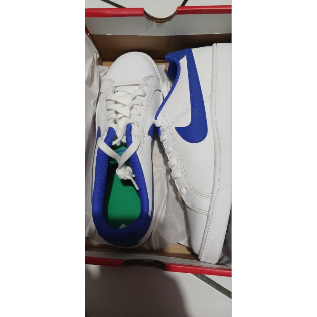 SEPATU NIKE COURT ROYALE WMNS WHITE/PARAMOUNT BLUE SIZE 9