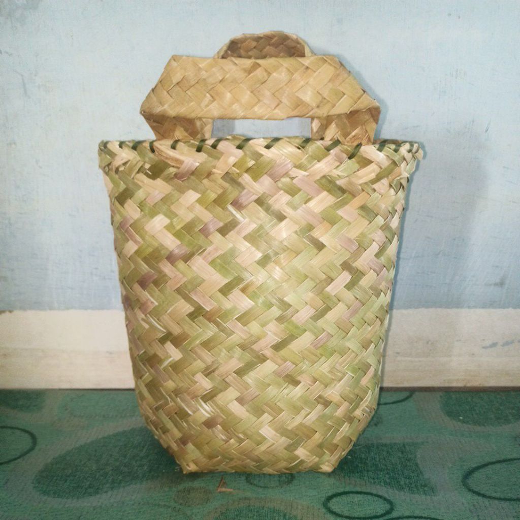 Cover pot,Bakul purun, cover anyaman pot, keranjang purun Kalimantan Ukuran S