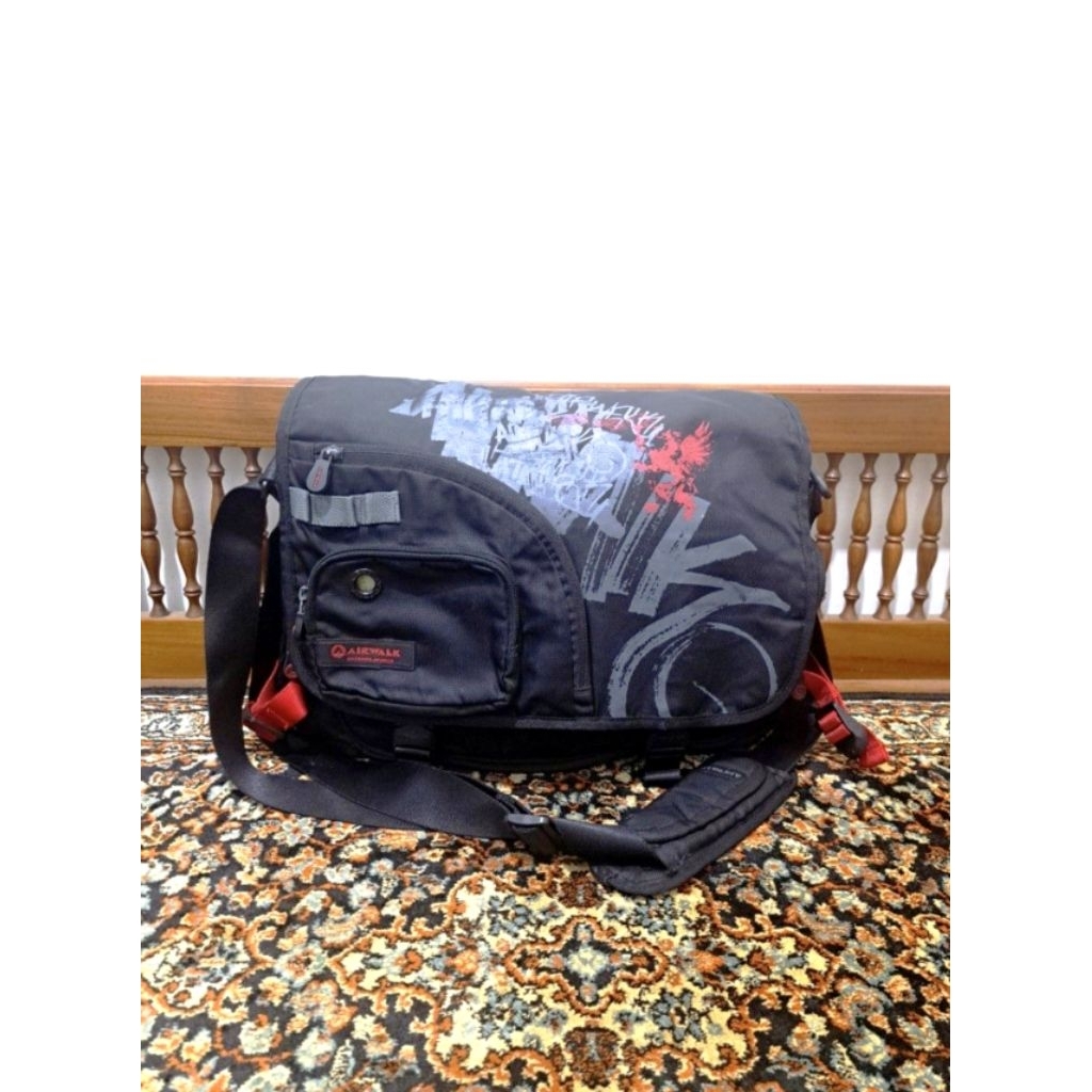 Tas selempang airwalk