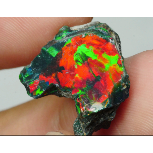 6.845 CRT WELO OPAL ROUGH SMOKED MULTICOLOR ETHIOPIAN OPAL