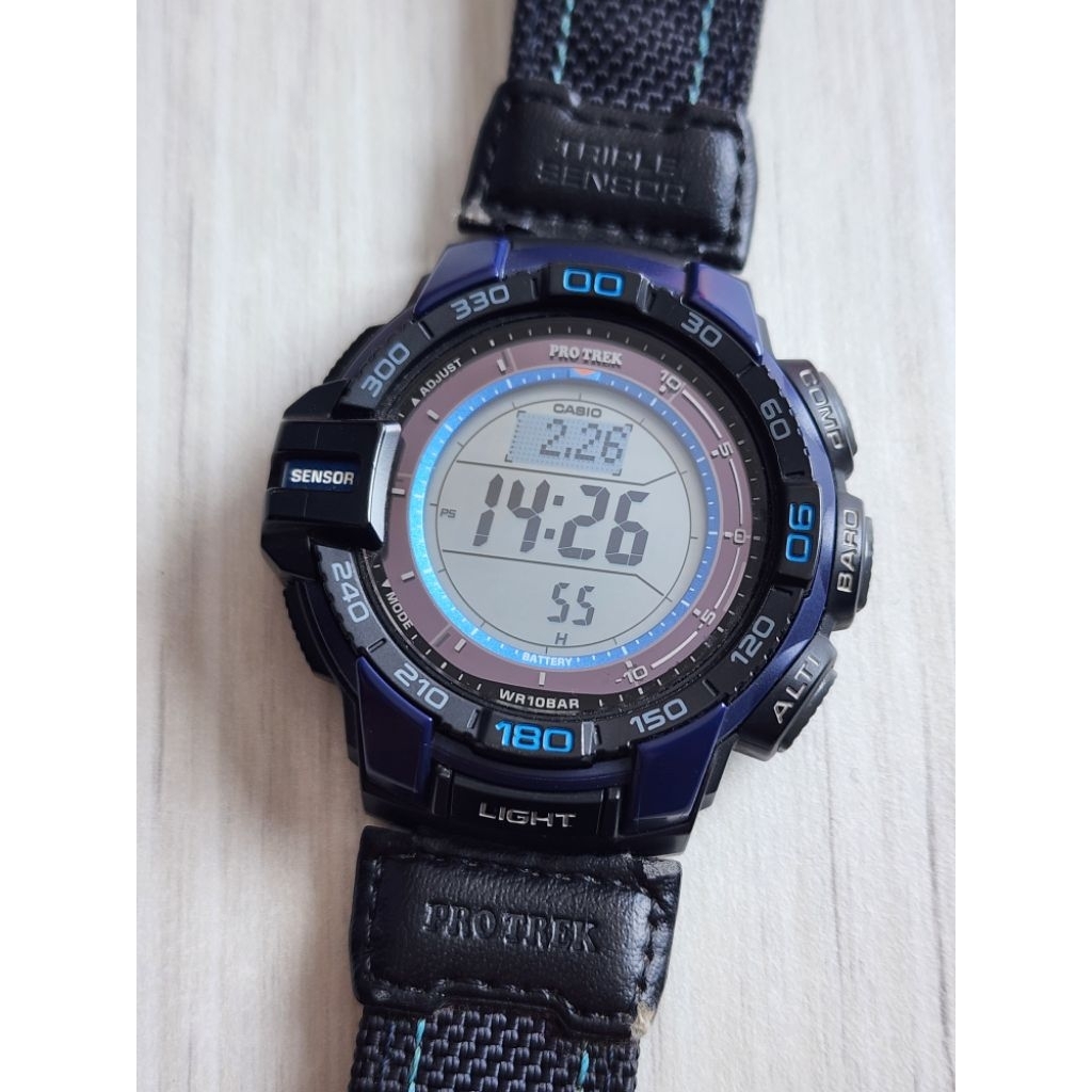 Casio Pro Trek PRG270B-2DR Tough Solar Triple Sensor RARE Protrek PRG270B
