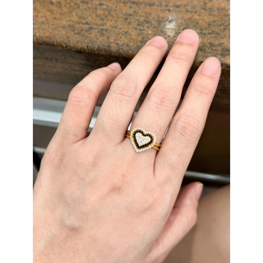 Cincin love hitam putih uk 14 cantik limited emas asli kadar 700