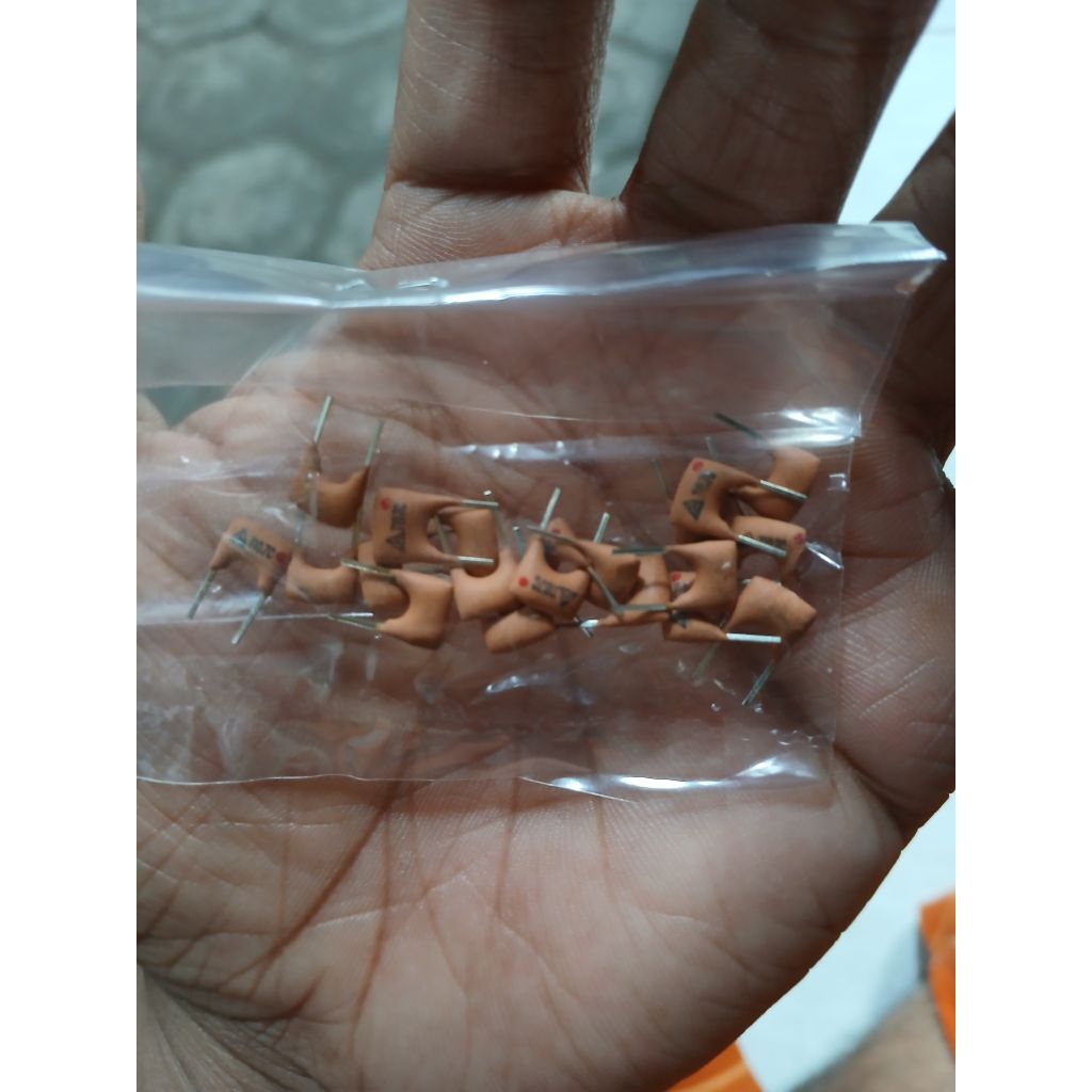 ceramic filter CF 10.7MHz fm coklat kaki 2