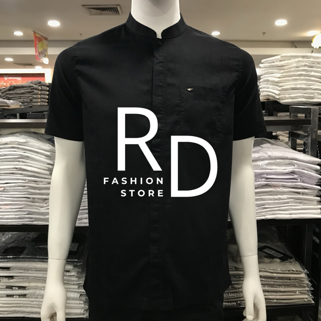 Koko Lengan Pendek Hitam GIANI GRACIO G71306 005 04