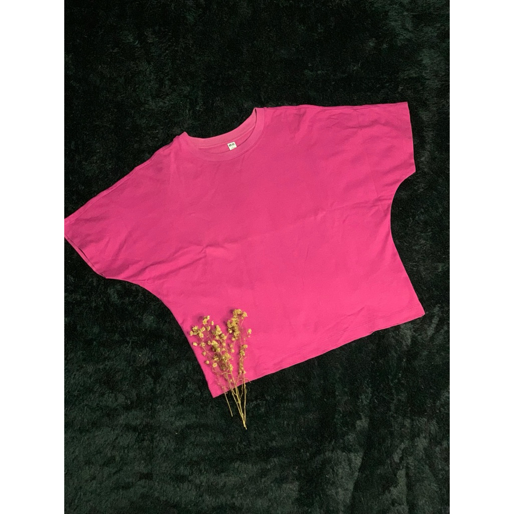 T-Shirt Uniqlo Airism cotton Preloved