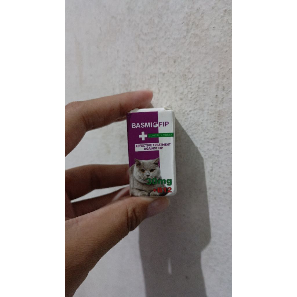 BASMIFIP INJEKSIS VIAL 30MG/8ML + B12 GS-441524 TUTUP BOTOL WARNA HIJAU CAIRAN WARNA PINK
