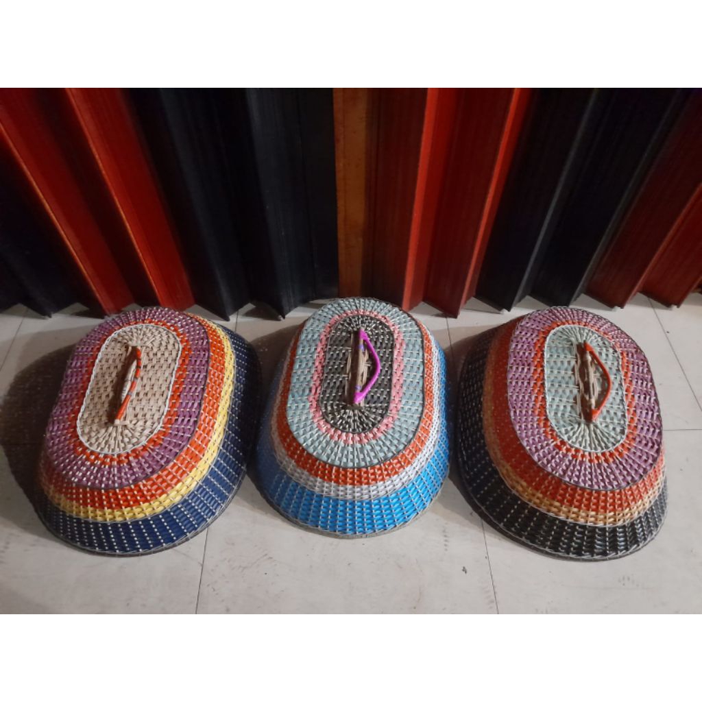 Tudung saji, rangka dr rotan + bagian warna2 dr rotan sintetis / plastik Oval 68 cm x 50 cm x 20 cm