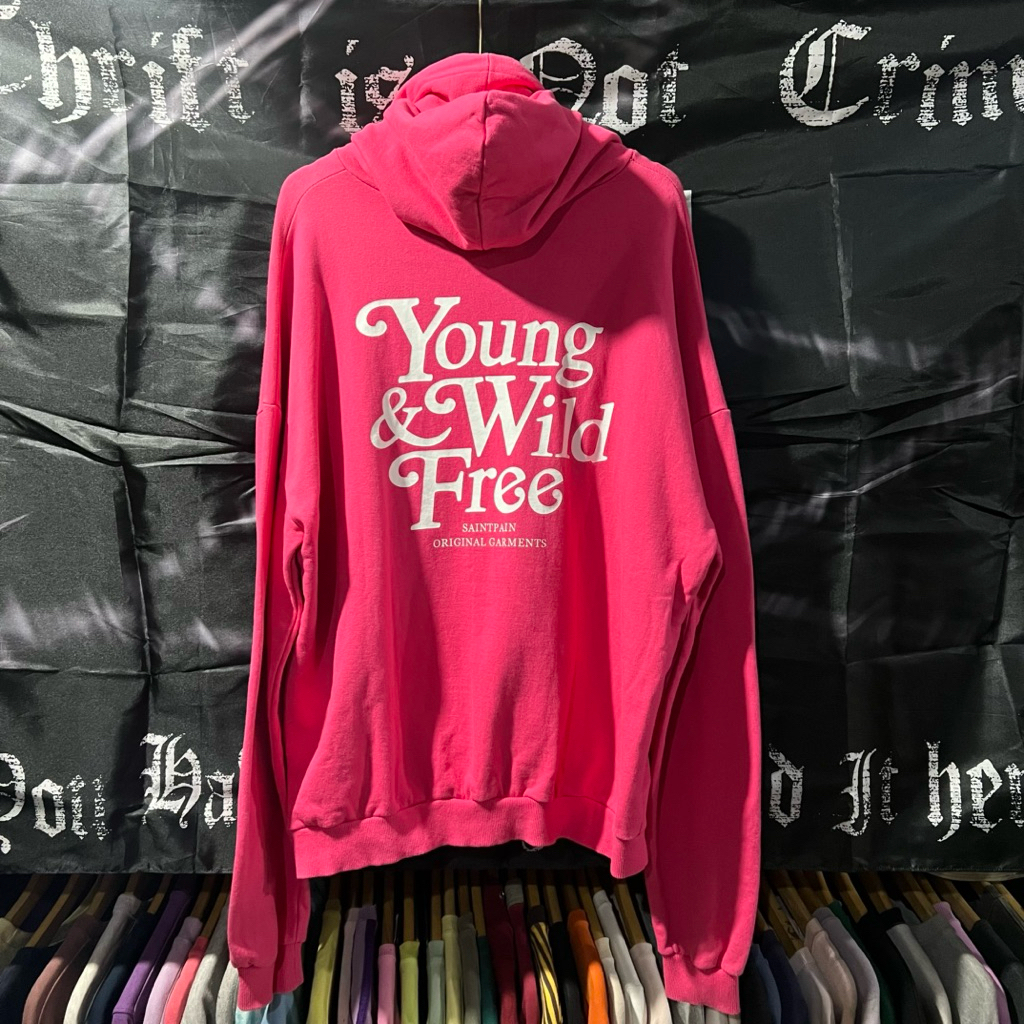 Hoodie Saintpaint Young Wild & Free