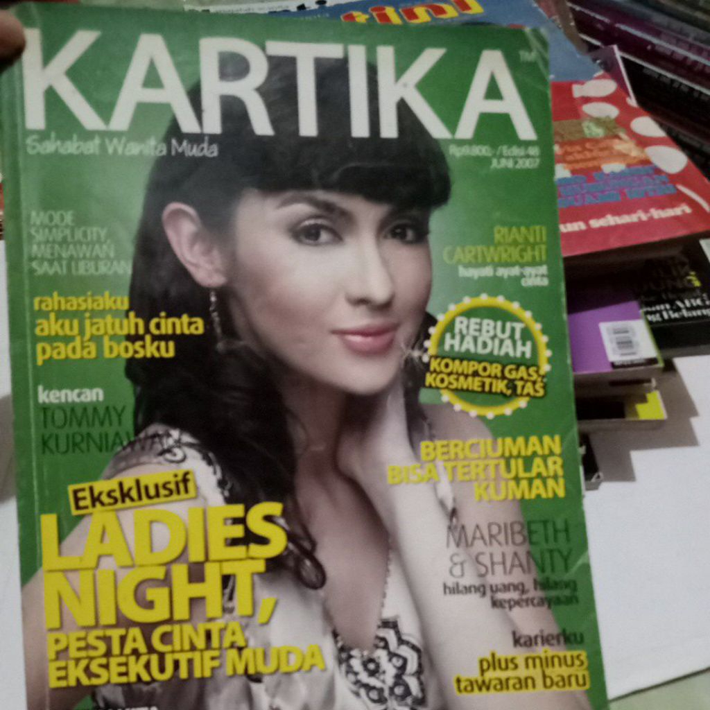 MAJALAH KARTIKA