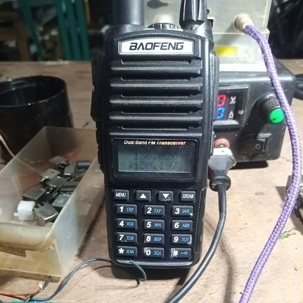 baofeng ht radio dual band bekas bagus uv82