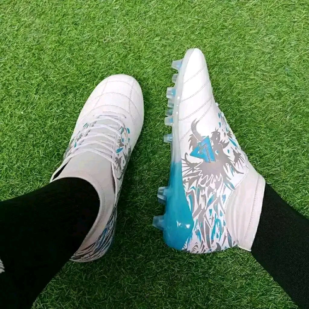 Sepatu bola Gaztruz dragon