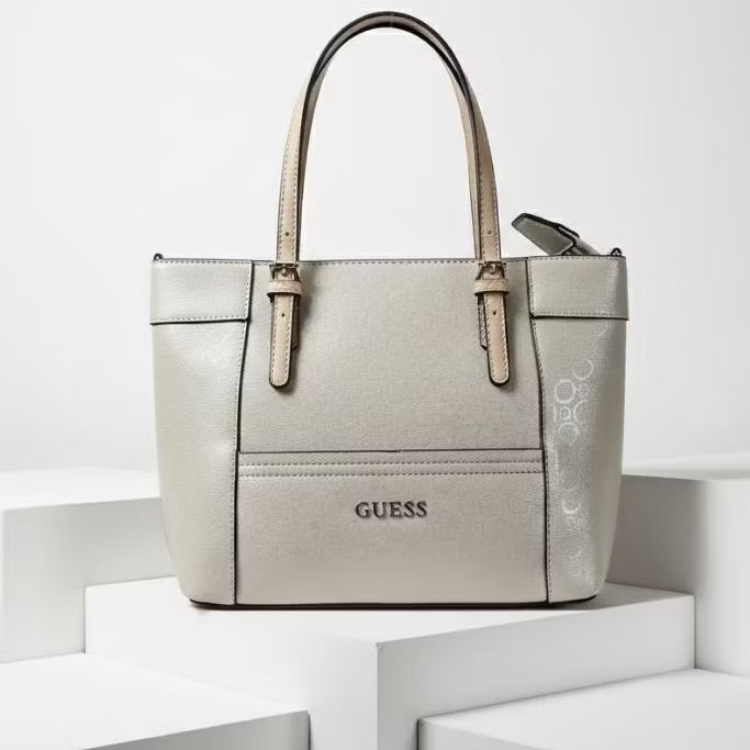 TAS SECOND BRANDED LIKE NEW GUESS, TAS LEBARAN SECOND ,