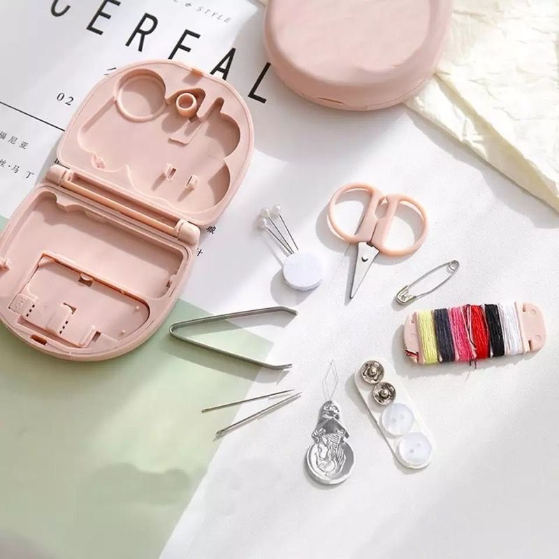 localoca Sewing Kit Travel Mini / Alat Peralatan Menjahit Benang Jarum Peniti Meteran Gunting Kecil 