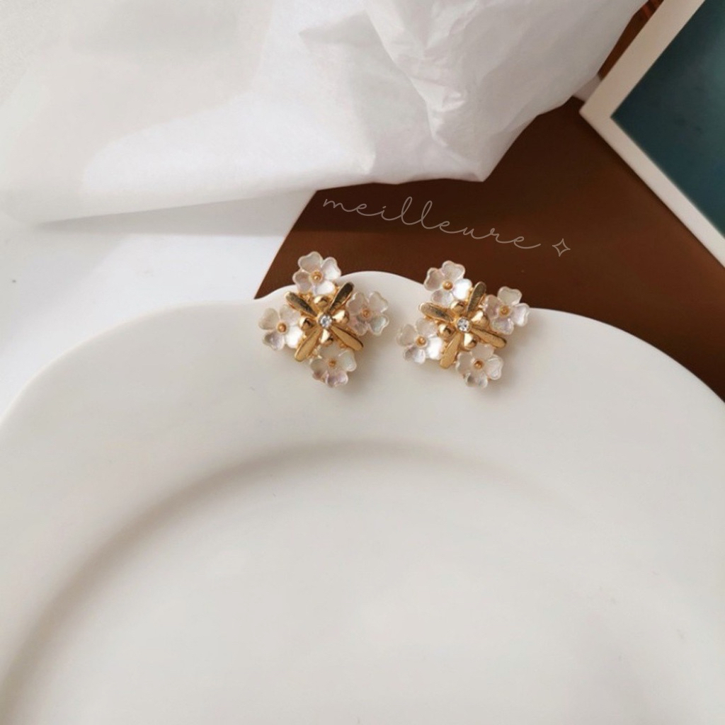 Anting Korea Wanita Fashion Titanium Tusuk Jepit Panjang Tindik Stud Xuping Aksesoris Wanita Emas Wo