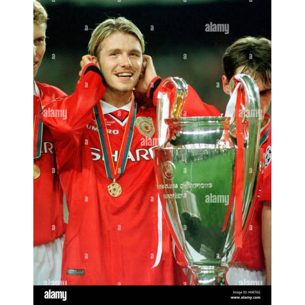 Gratis Nameset BECKHAM 7 + Patch Jersey Retro Manchester United 1999 Juara UCL