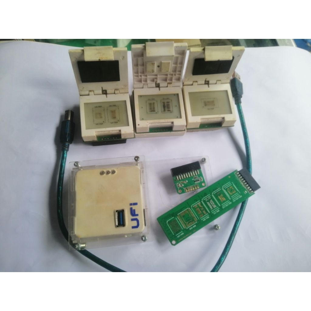 Ufi Box lengkap normal
