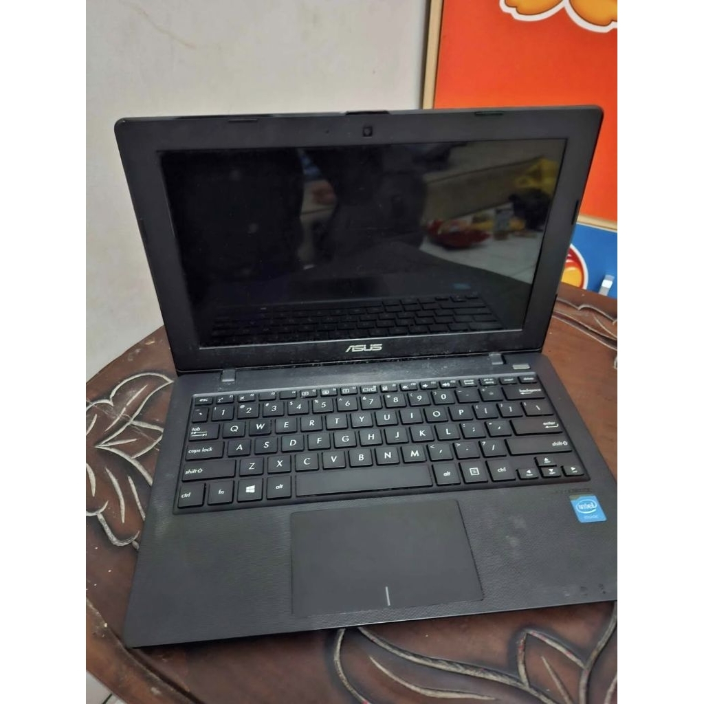 Notebook Asus X200MA