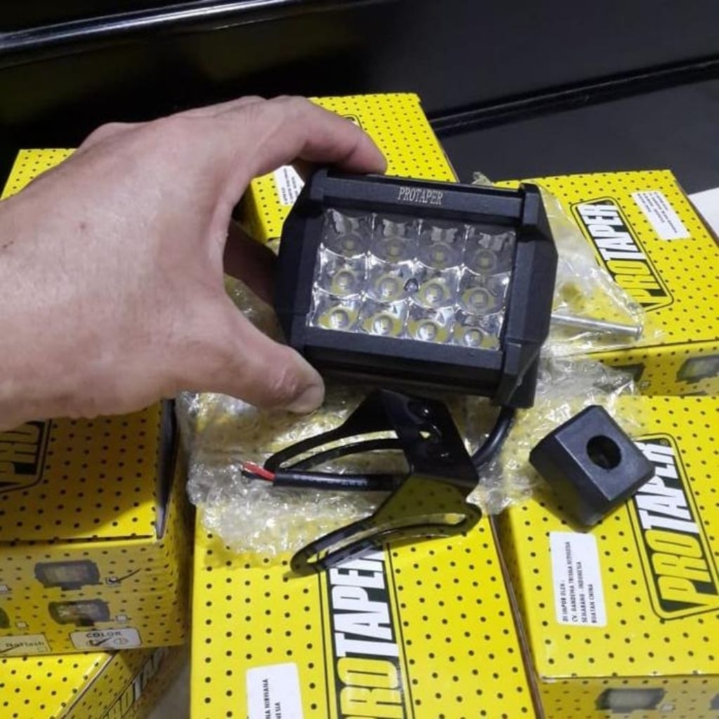lampu sorot 12led 12volt