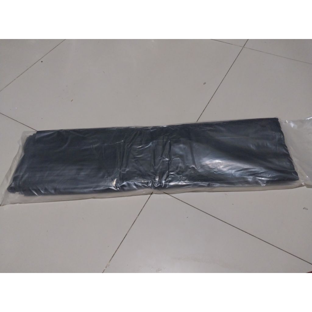 plastik mulsa hitam perak 1 kg