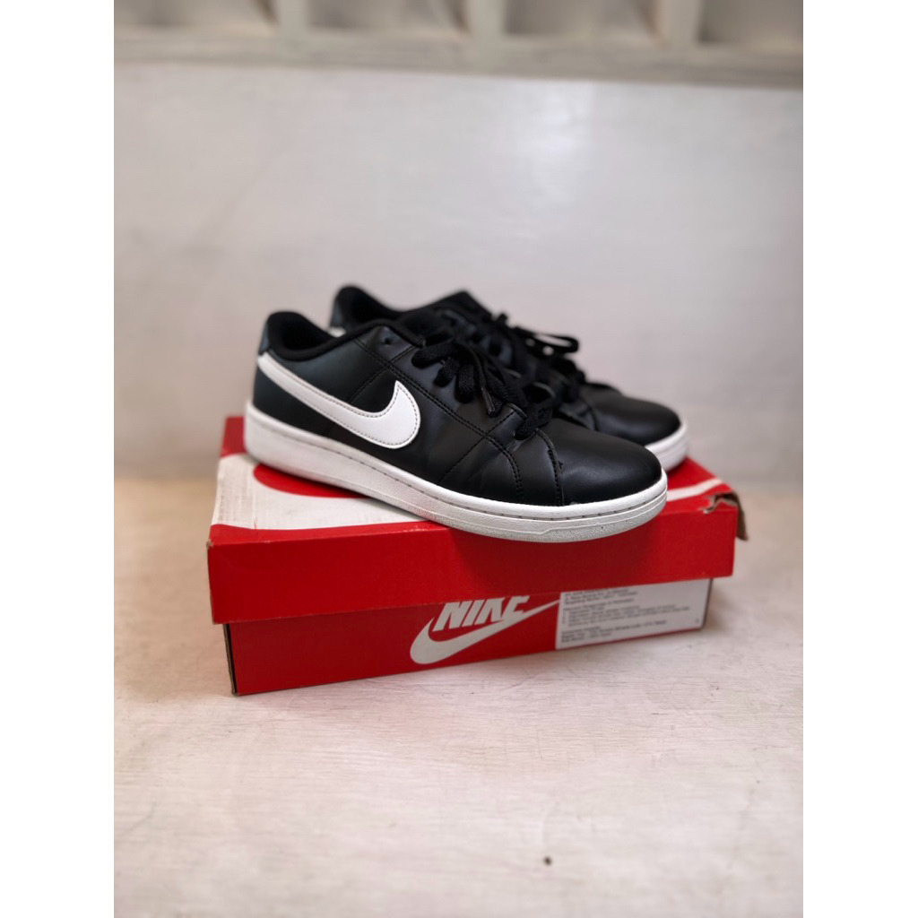 Sepatu Nike Women Court Royale 2 NN