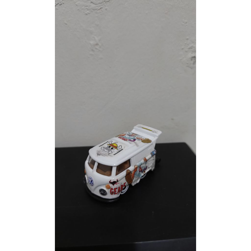 kool kombi custom luffy