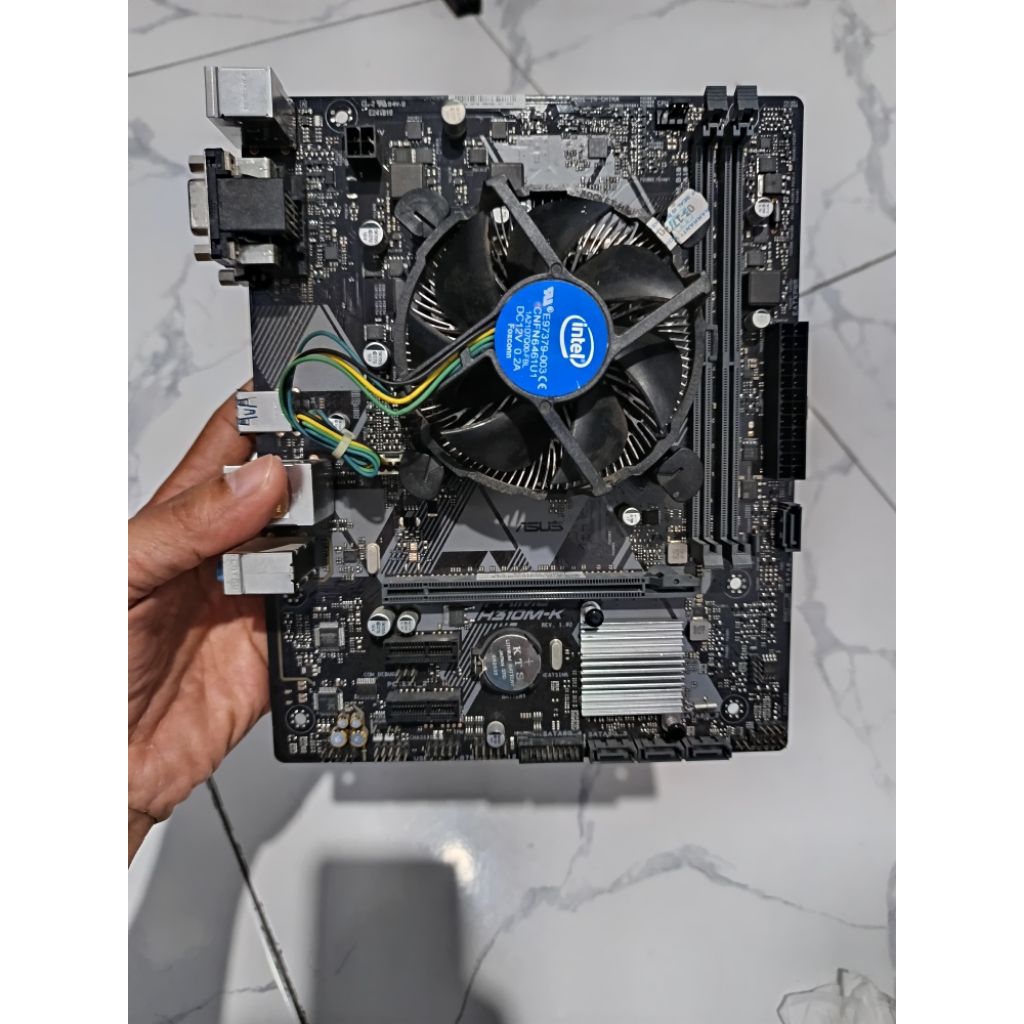 Paket i7 9700kf+mobo asus- i7 9700kf + cooler
- Asus prime h310m-k