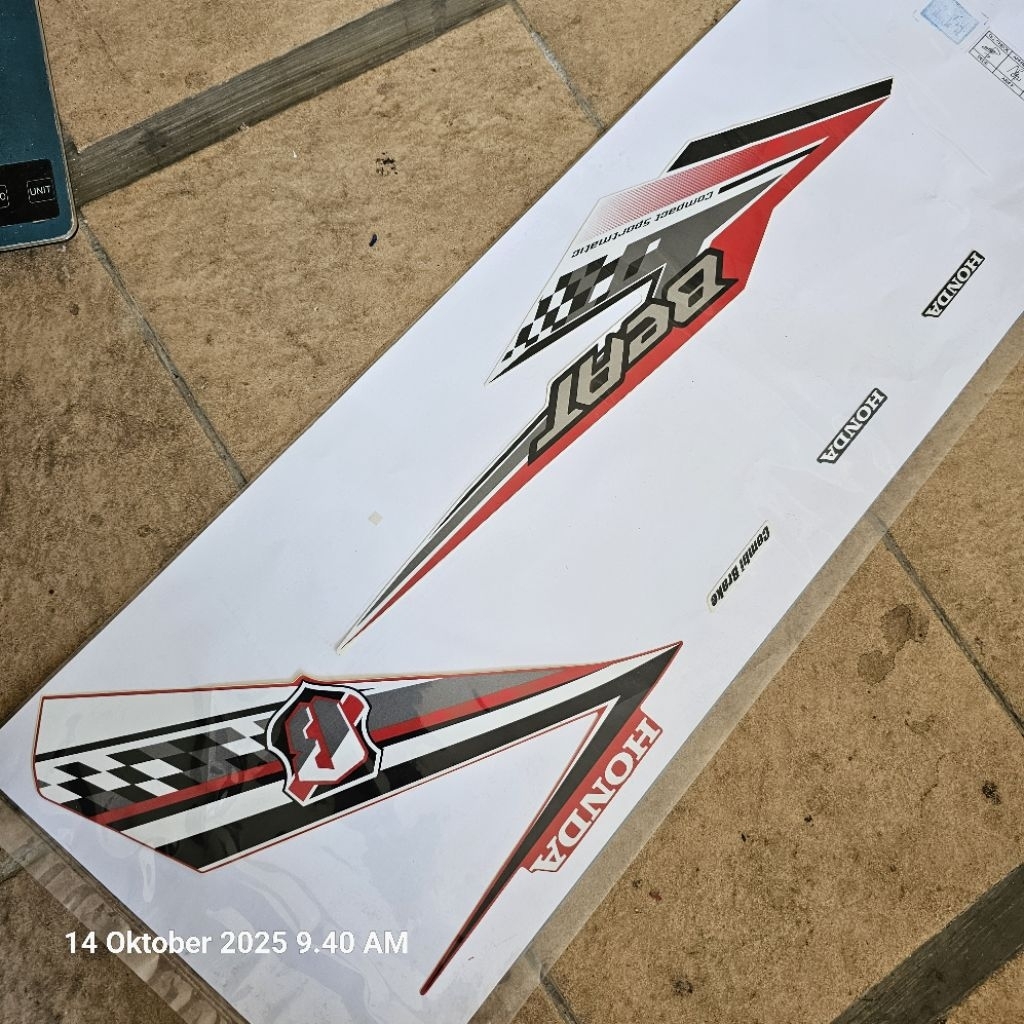 Stripe body Beat esp red kiri. 871X0-K81-D00ZCL