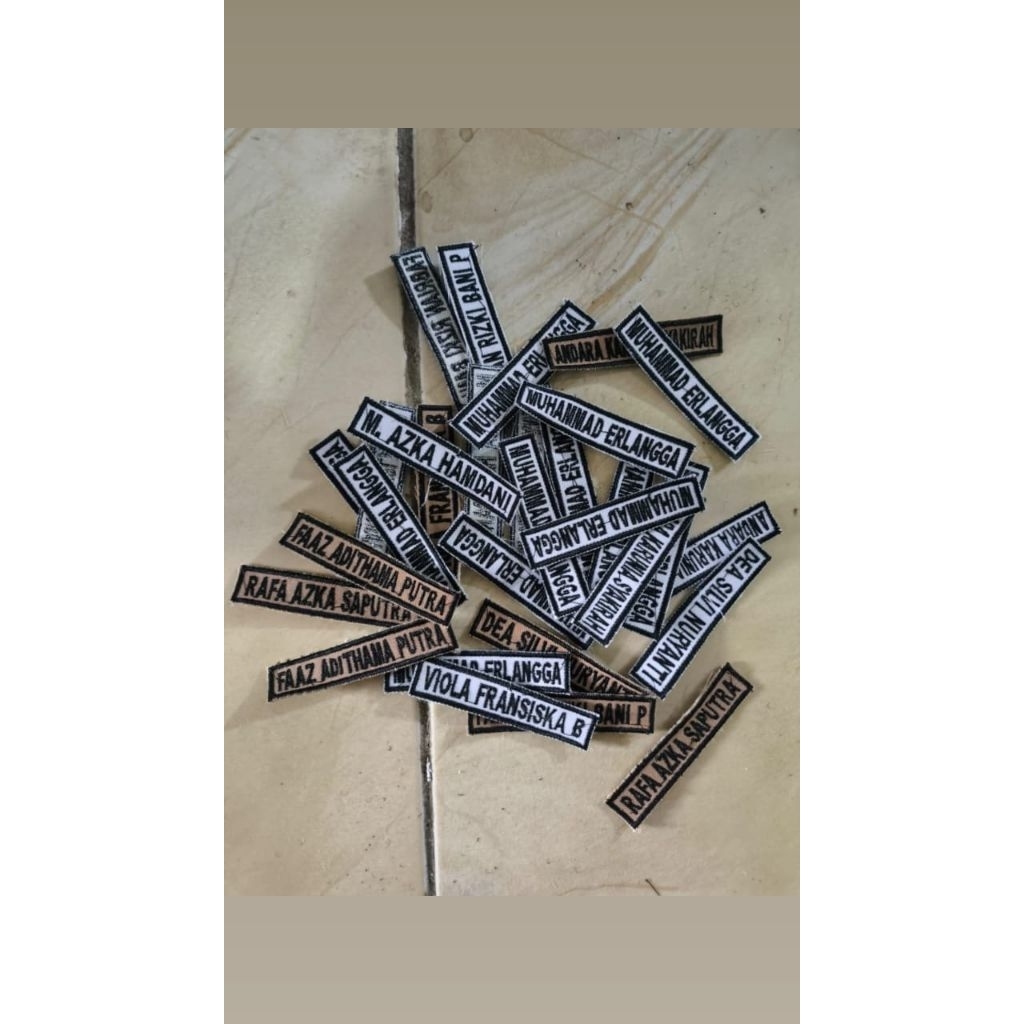 NAME TAG , NAMA DADA, BET NAMA AKSESORIS BAJU SEKOLAH BIASA DAN PRAMUKA