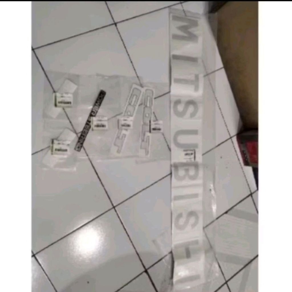 1 set stiker L300 power steering stiker pintu bak belakang L300 L038 L039 original 100%.