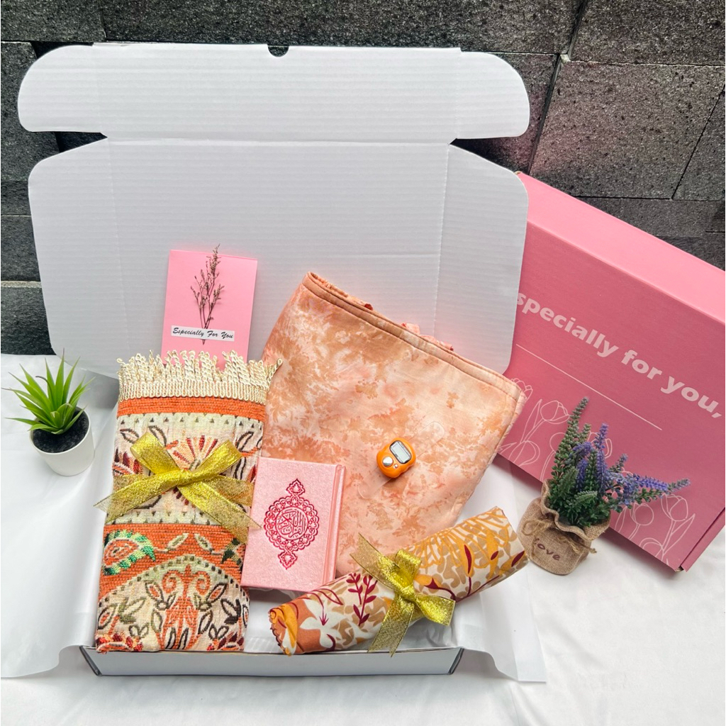 Hampers Lebaran/Hampers Mukena/Paket Alat Sholat Wanita/Kado pernikahan/kado ulang tahun/kado ultah 