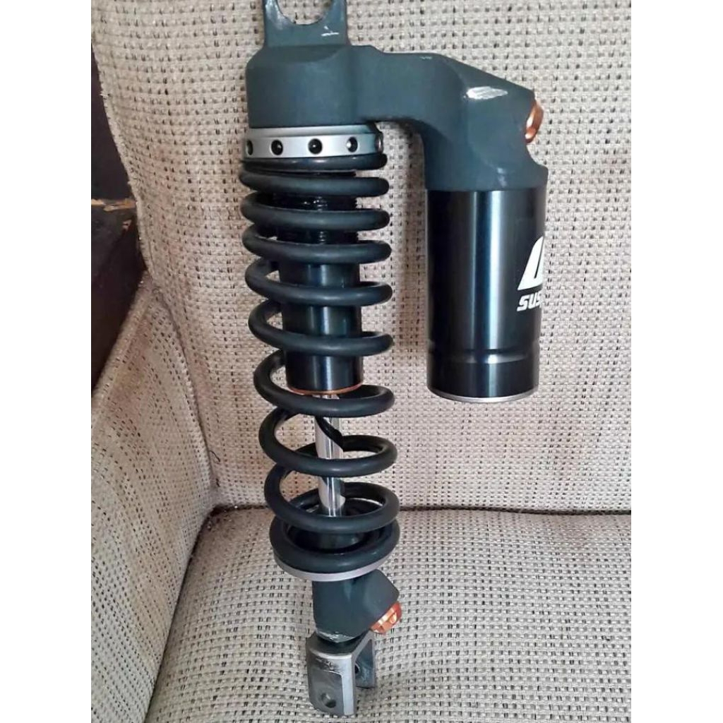 sokbreker belakang tabung variasi punya motor matic