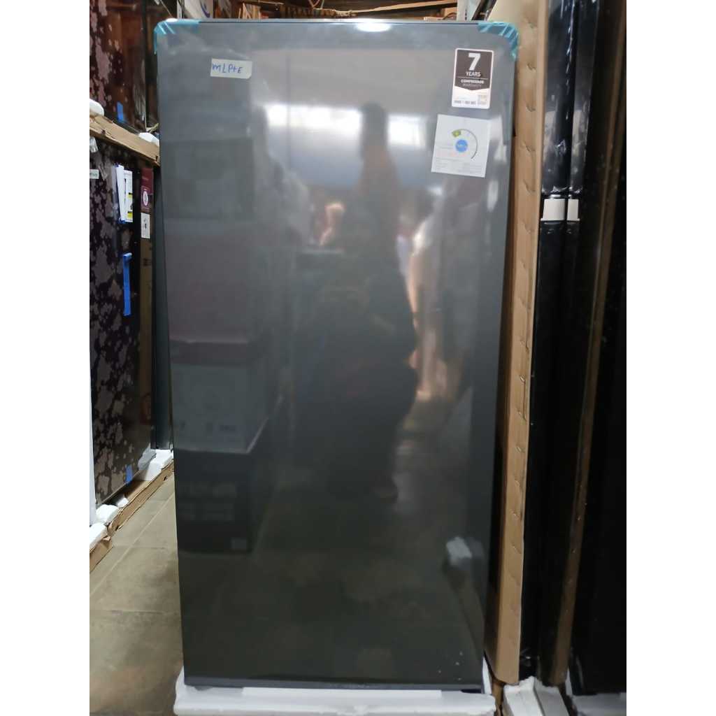 Kulkas AQUA Kulkas 1 Pintu D 205 - 165 L Hemat Listrik Freezer Besar 71 Watt