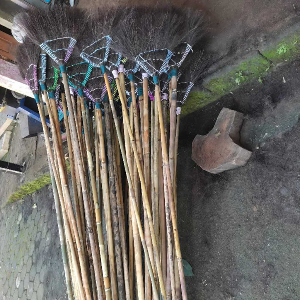 1PCS Sapu Plafon Sawang Sarang Laba Laba Gagang Bambu Panjang 2,5 Meter Pembersih Rumah Efektif dari