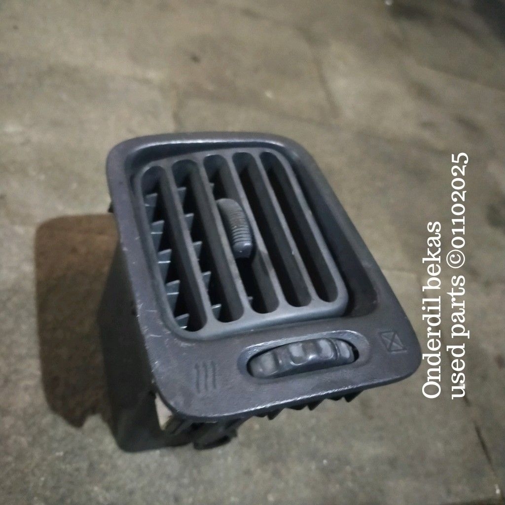 kisi AC kanan Suzuki Baleno next g 2003