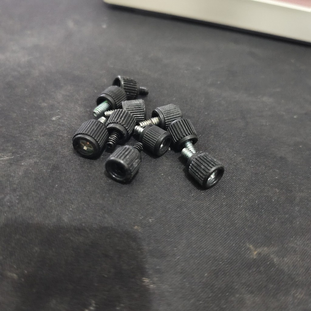 BAUT BELAKANG CASING Baut Thumbscrew Baut Casing Besar