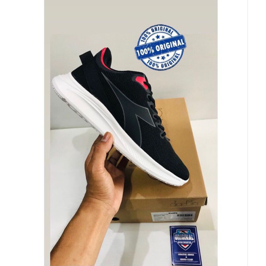 BIG SALE DIADORA KASVI HITAM [DIAX30990775] ORIGINAL SEPATU PRIA/RUNNING/LARI/SNEAKERS