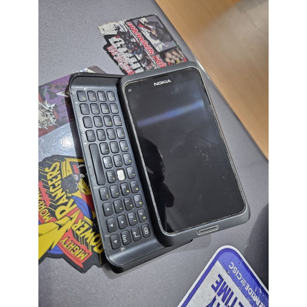 Nokia E7 Communicator