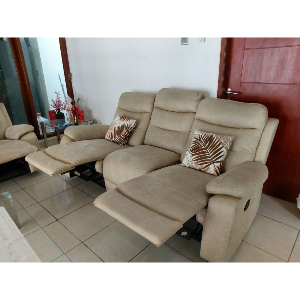 Sofa SCANDIA Recliner second like new 3seat + 2seat + Meja kaca