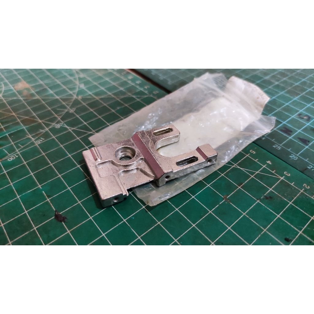 DUDUKAN MOTOR HSP BRONTOSAURUS FF KUTIGER