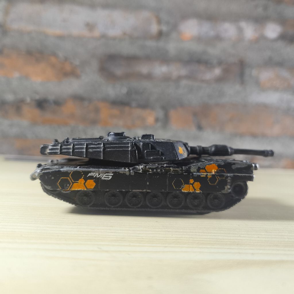 Maisto Bravo Military Tank - Loose