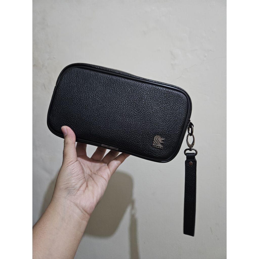 [PRELOVED] Pouch Bag Pria Kulit Asli Tas Tangan Handbag Leather Clutch Reven Ironhide - Hitam