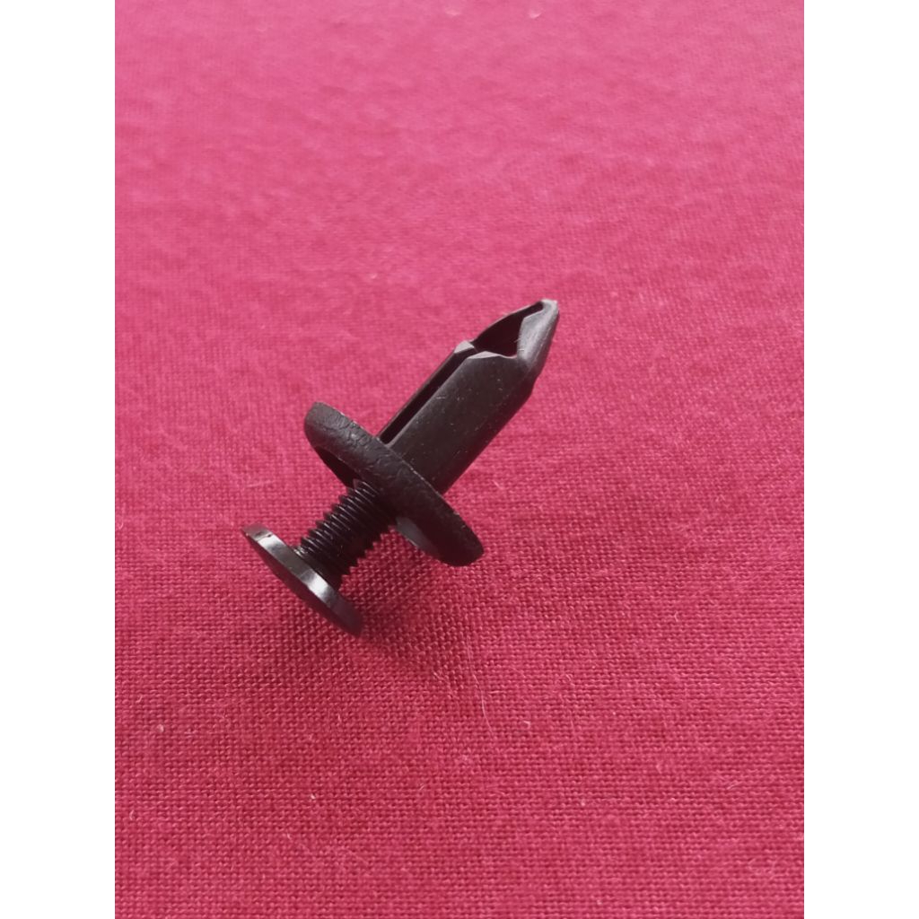 Clip Klip Baut Rivet Kancing Body Motor dan Bamper Mobil Universal 6mm