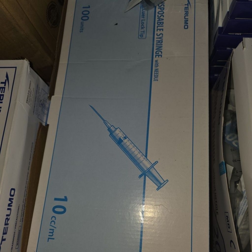 Spuit 10 cc Terumo 1 box