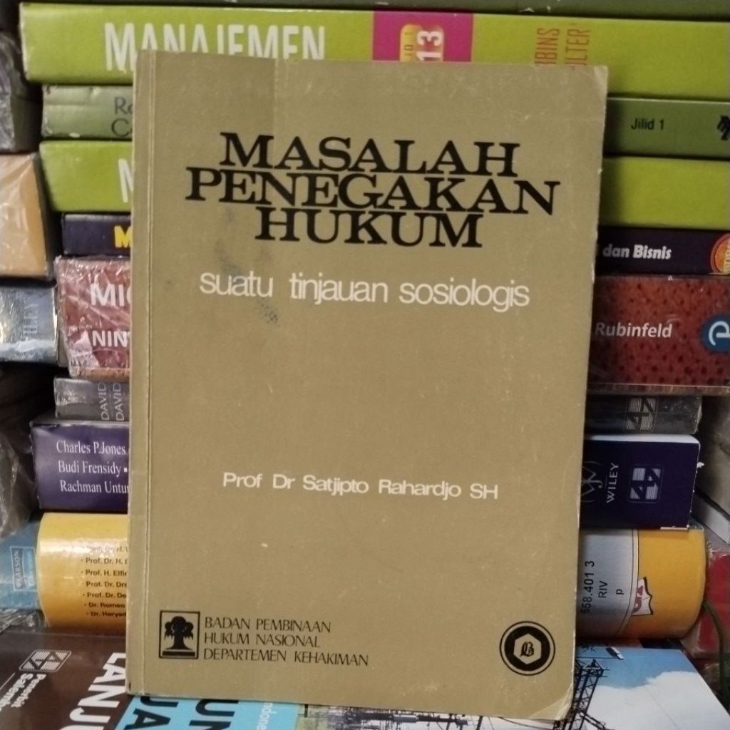 MASALAH PENEGAKAN HUKUM • Suatu Tinjauan Sosiologi  • Original Preloved