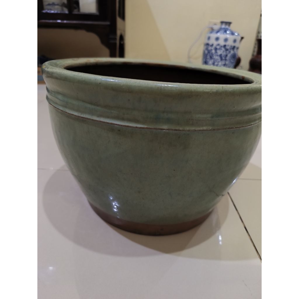 Barang antik/ tempat beras antik/ penyimpanan beras