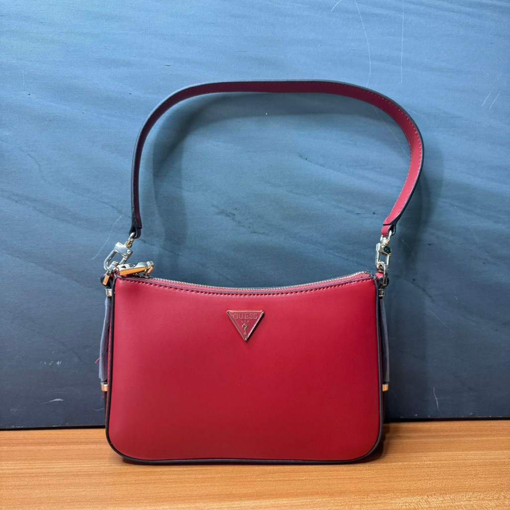 Guess Daryna II Top Zip Shoulder Bag red no pricetag
